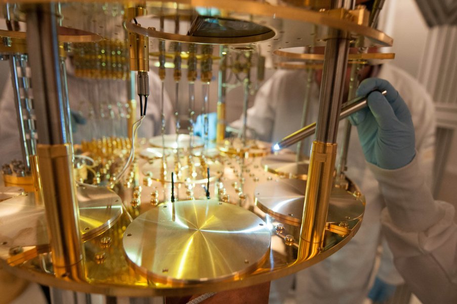 Unleashing Tomorrow's Computing: Quantum, Neuromorphic, and Edge AI Reshape 2025